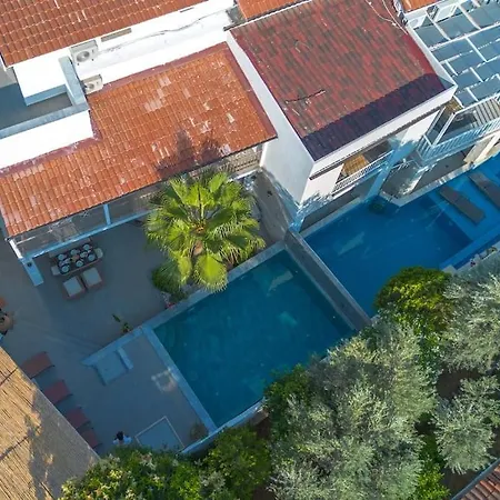 Charming 3bed W/ Pool, Very Close To Centre Villa