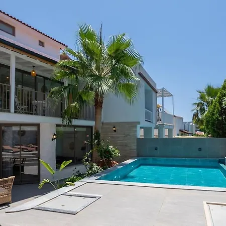 Charming 3bed W/ Pool, Very Close To Centre Villa *