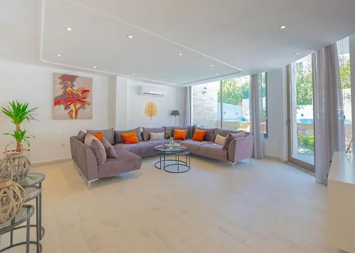 Charming 3bed W/ Pool, Very Close To Centre Villa Kas