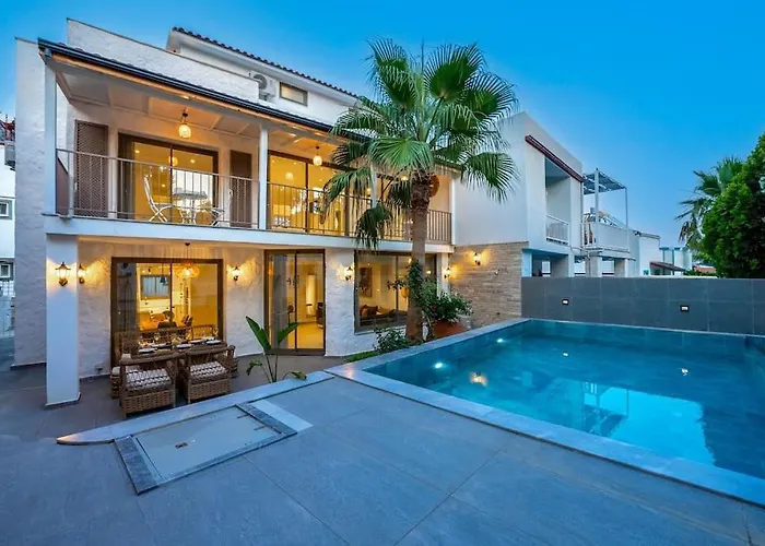 Charming 3bed W/ Pool, Very Close To Centre Villa