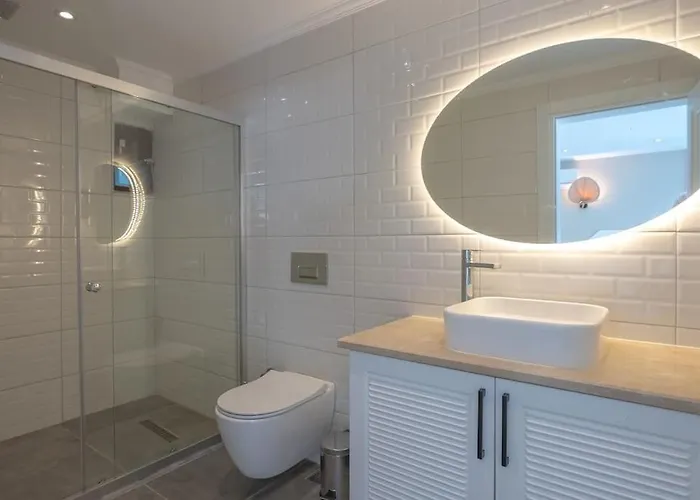 Charming 3bed W/ Pool, Very Close To Centre Villa *